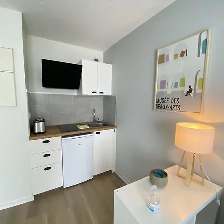 Bonnefoy - Centre Apartment *